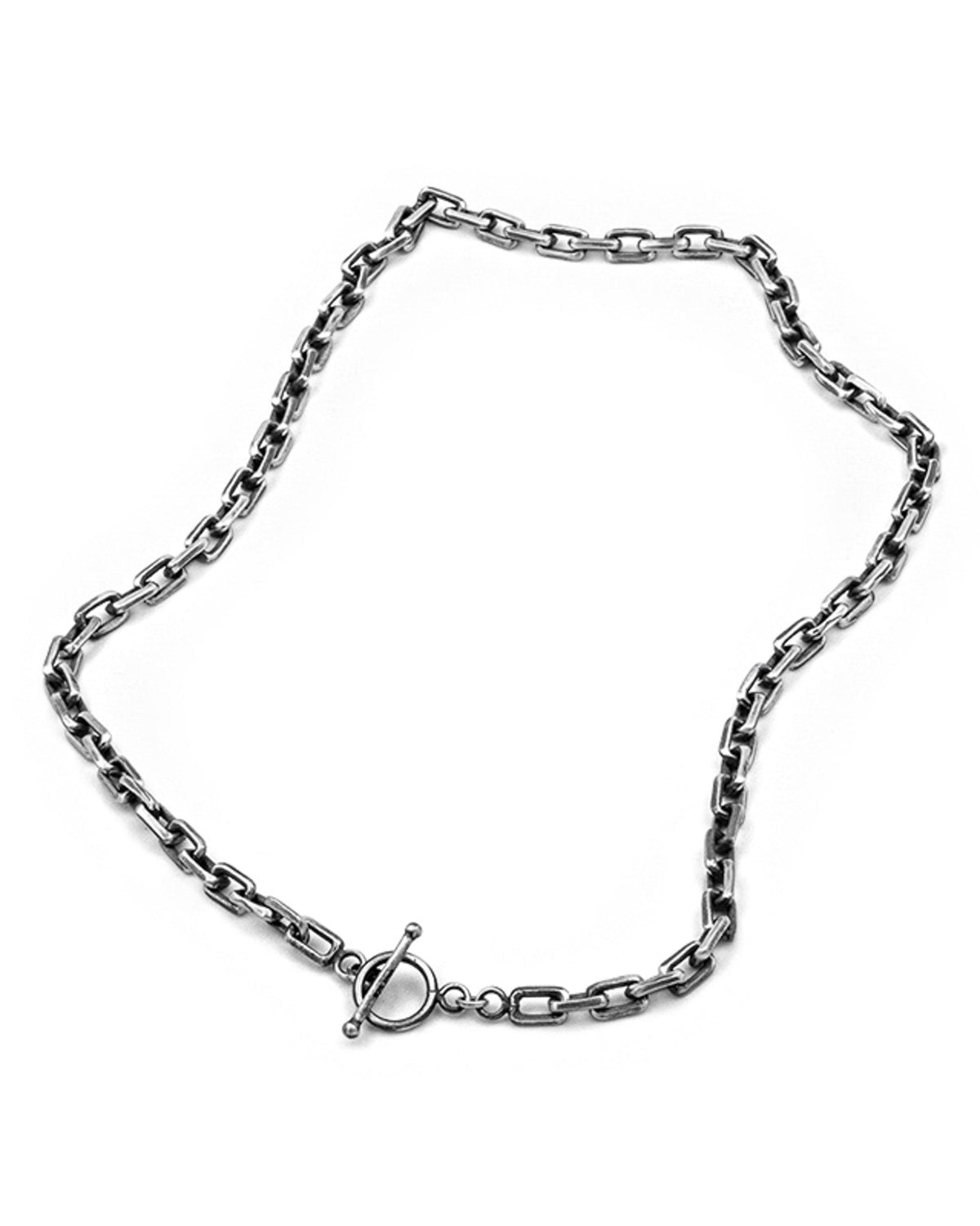 Eugène 1.0 Necklace handcrafted from solid 925 sterling silver featuring organic rectangular chain links.