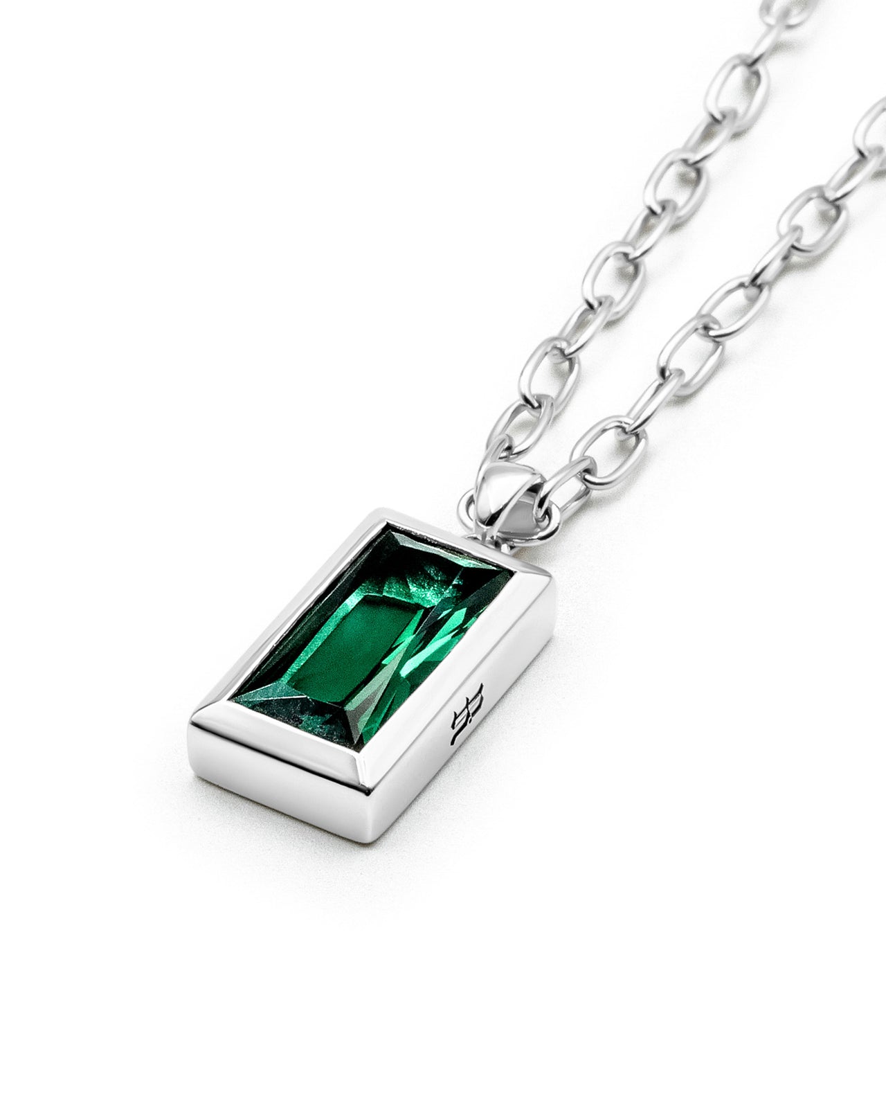 Sona Pendant | Emerald