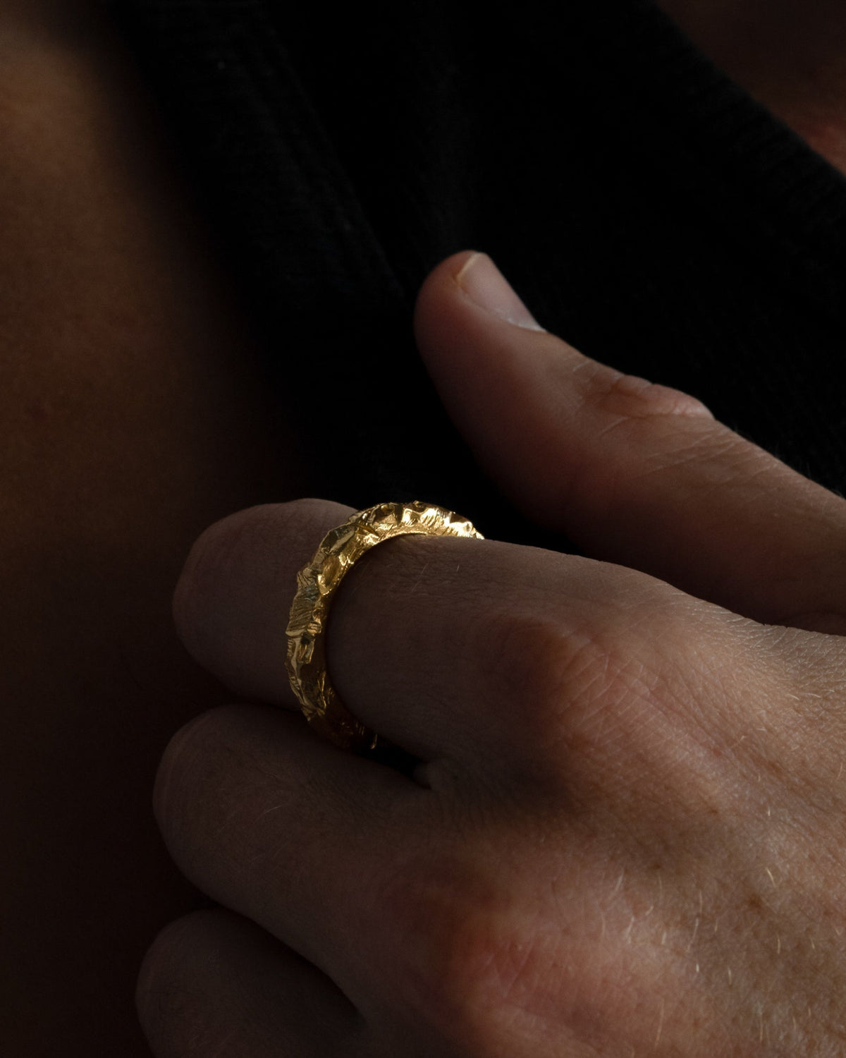 jasper-gold-ring-angle